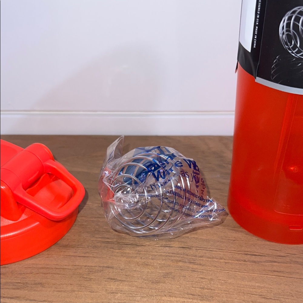 Blender Bottle Classic Shaker Cup - Picture 7 of 10
